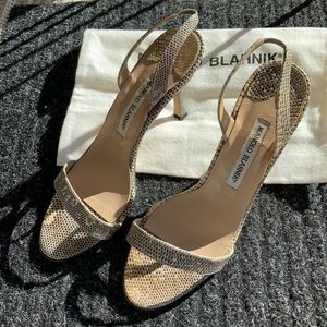 Manolo Blahnik - size 7.5 snake skin shoes